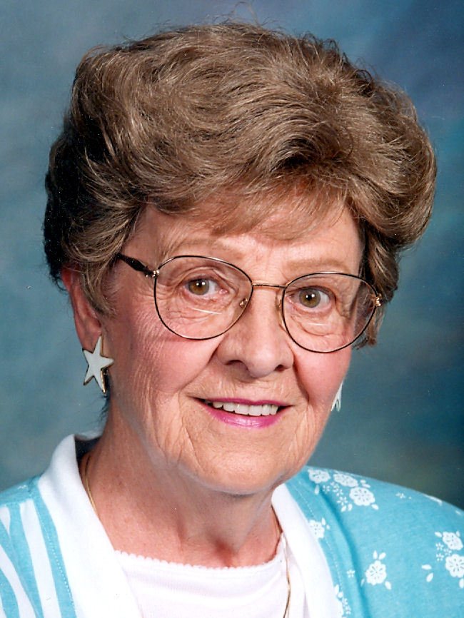 Lois Laura Naydihor - Photo 2