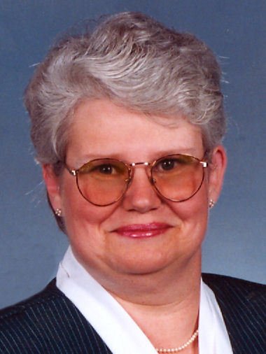 Esther L. Wende - Photo 2