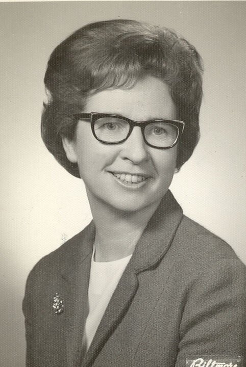 Lila E. McCray - Photo 2