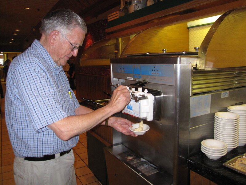 Larry Lee Walker - Photo 13