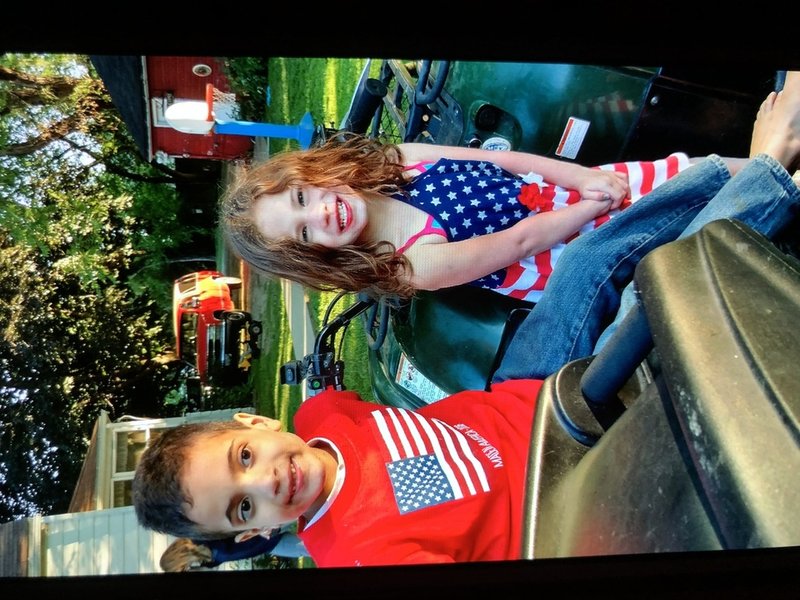 Devin Alexander Davis - Photo 3