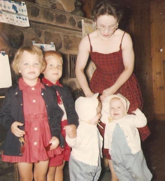 Elizabeth J McCarthy