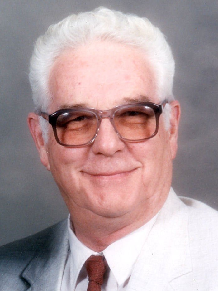 Vaney Daniel Donovan - Photo 2