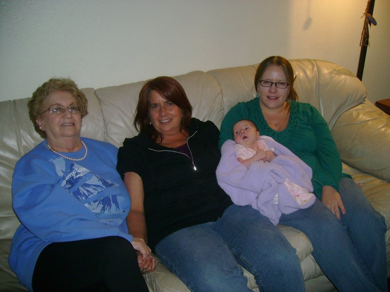 Thelma Kennett - Photo 9