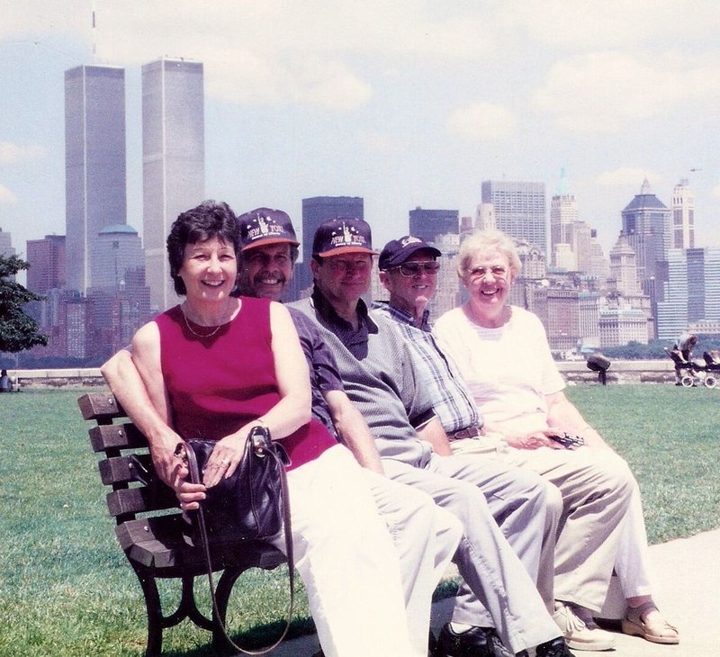 Thomas R. Dupons - Photo 2