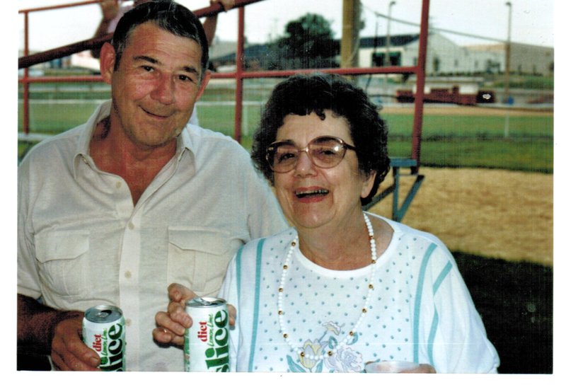 Edward Julius Yuenkel - Photo 2