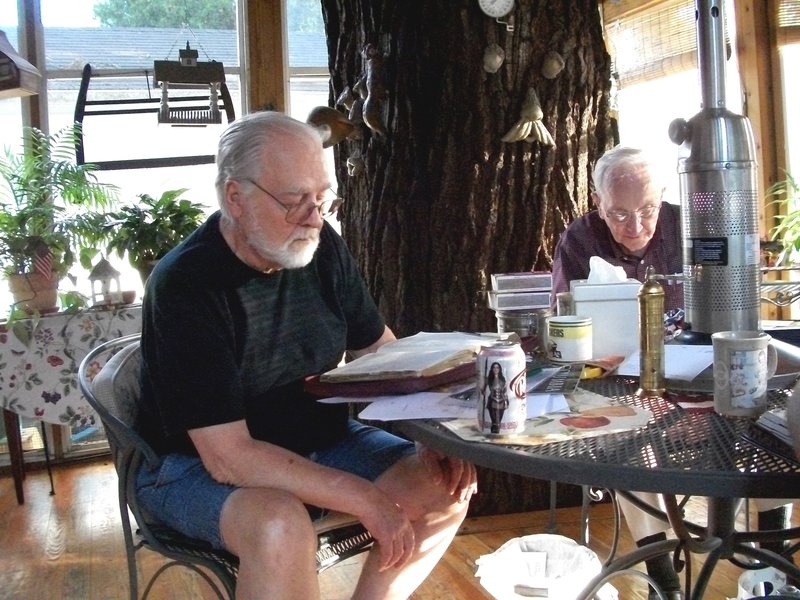 Raymond Michael York - Photo 3