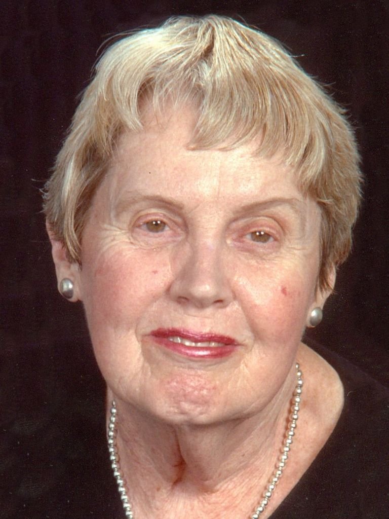 Naomi J DeBree - Photo 2