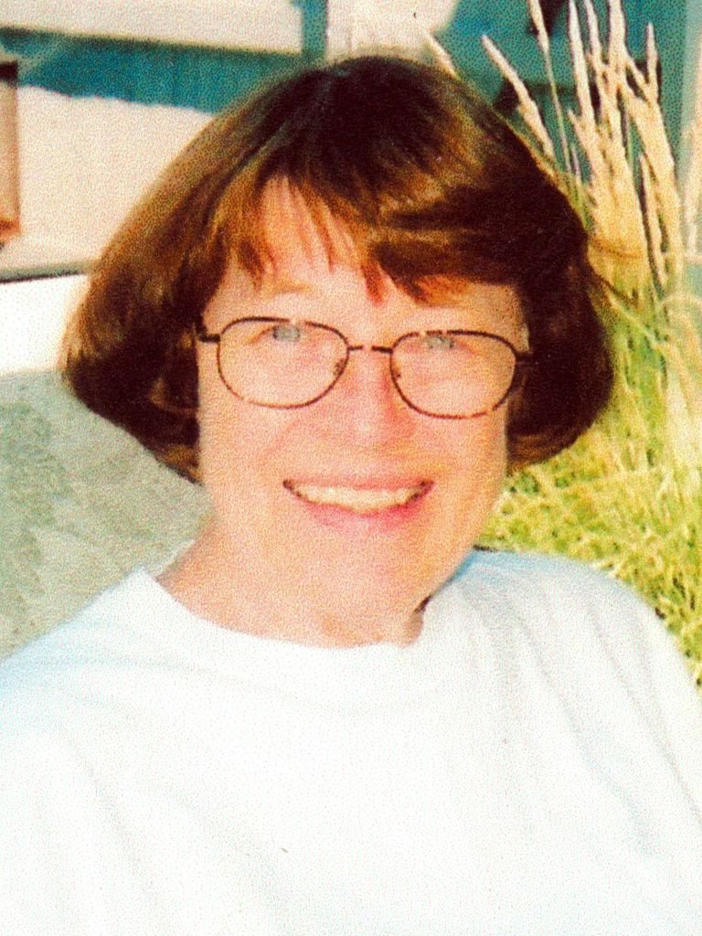 Doris Jean Komarec - Photo 2