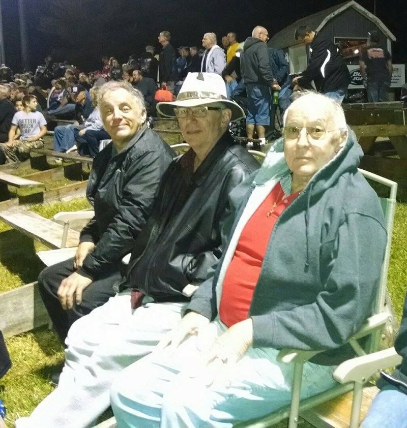 Kenneth William Howard - Photo 4