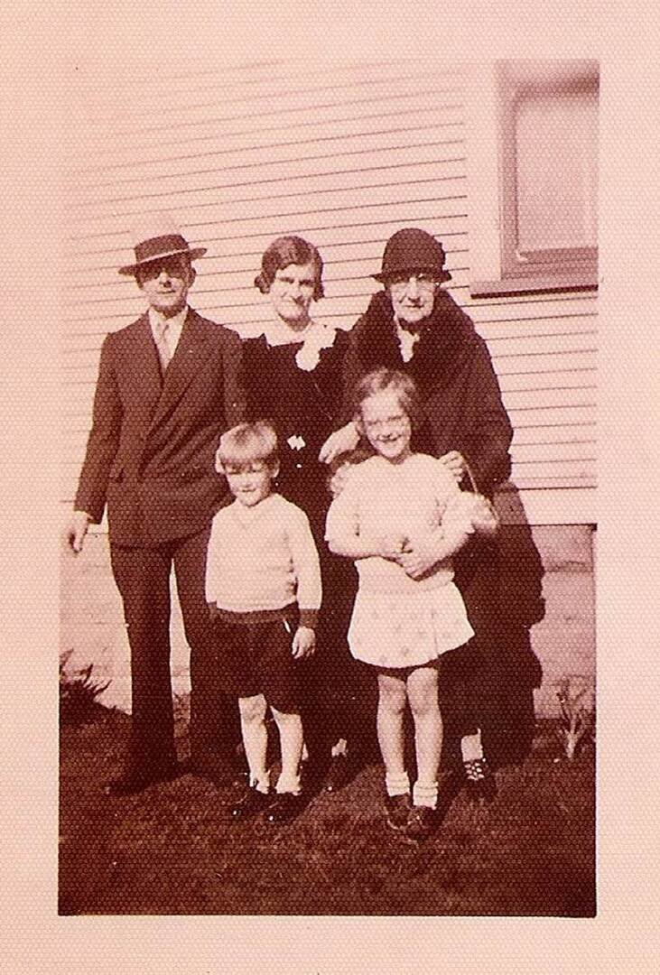 Mary Ann Landa - Photo 18