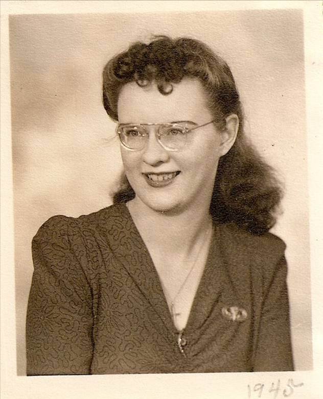 Mary Ann Landa - Photo 24