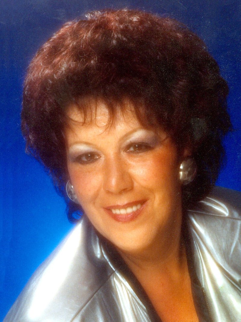 Barbara J. Calchera - Photo 2