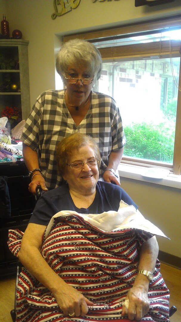 Barbara J. Calchera - Photo 6