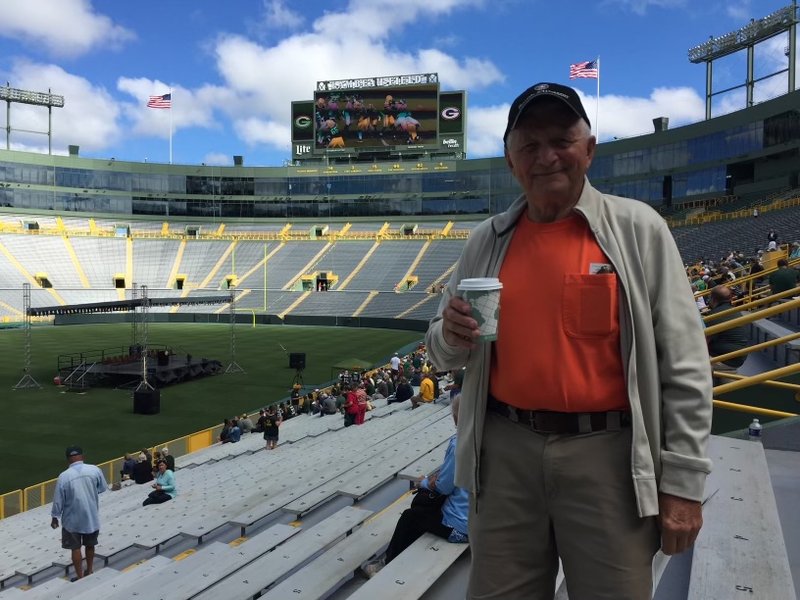 James E. Leuck - Photo 47