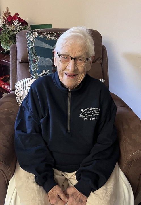 Elva Jane Kurtz - Photo 9