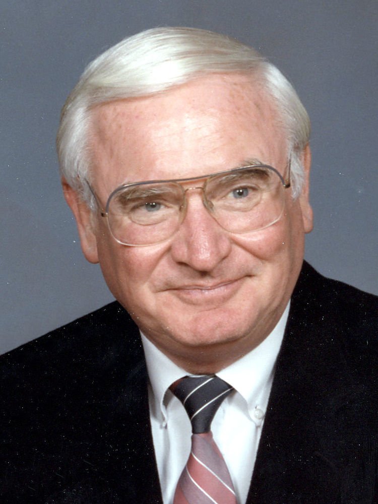 Richard L. Bundies - Photo 2