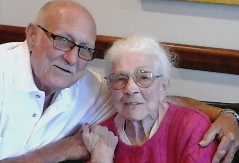 Lucille Evelyn Holmes - Photo 3