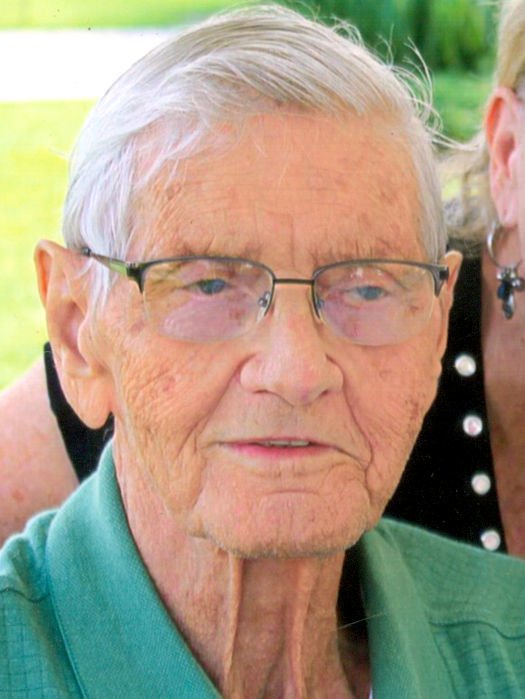 Charles Eugene King - Photo 2