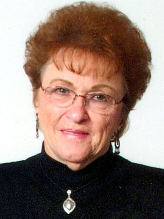 Edith Ann Byom - Photo 2