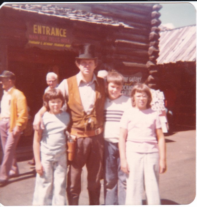 Paul H Bahr - Photo 36