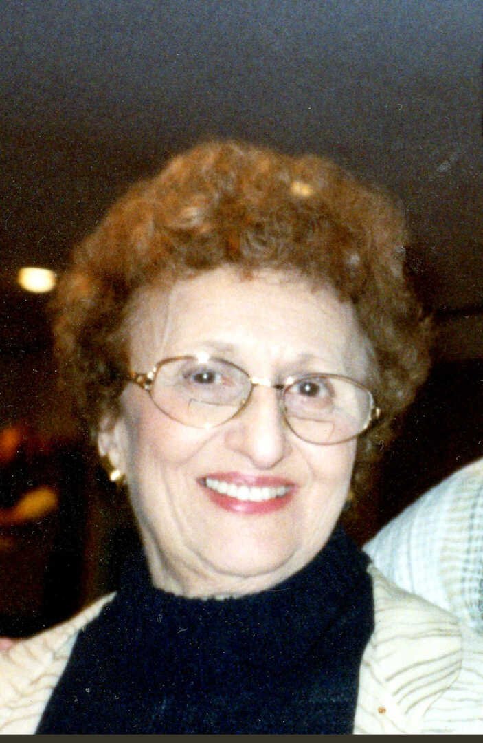 Eileen Theresa Gallo - Photo 2