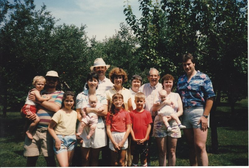 Evelyn L. Stamm - Photo 8