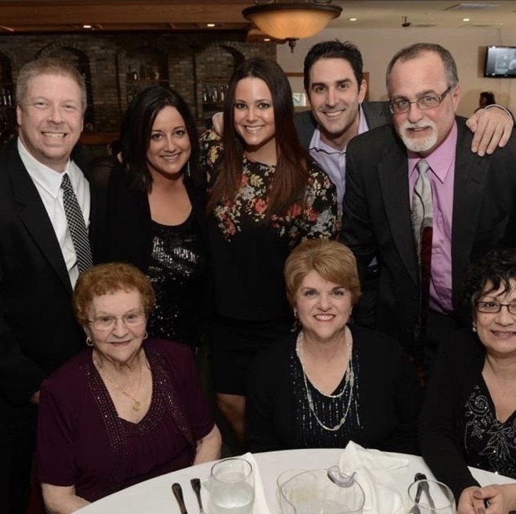 Bruce James Bennett - Photo 5