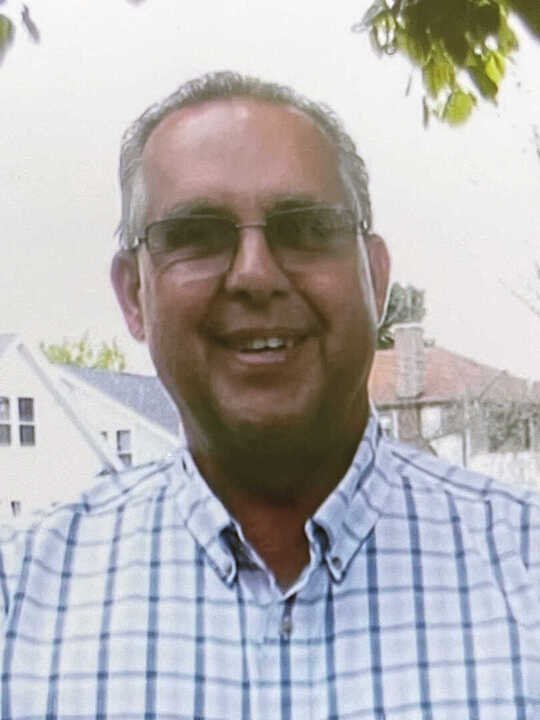 Mark Stephen Young - Photo 2