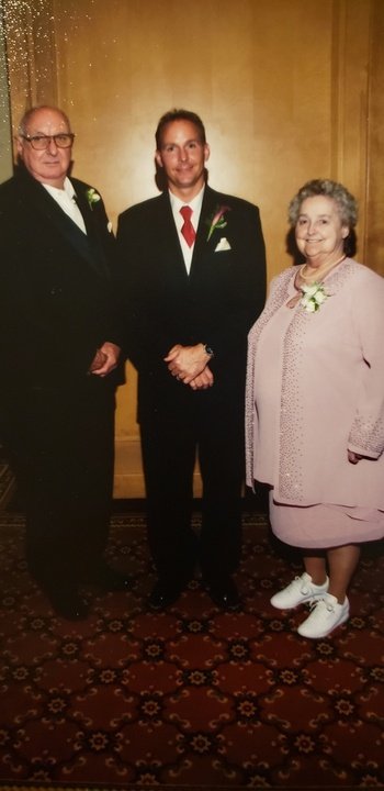 Elizabeth Rose Watkins - Photo 6