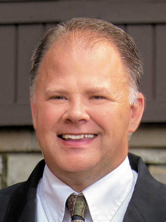 John F Sharapata - Photo 5