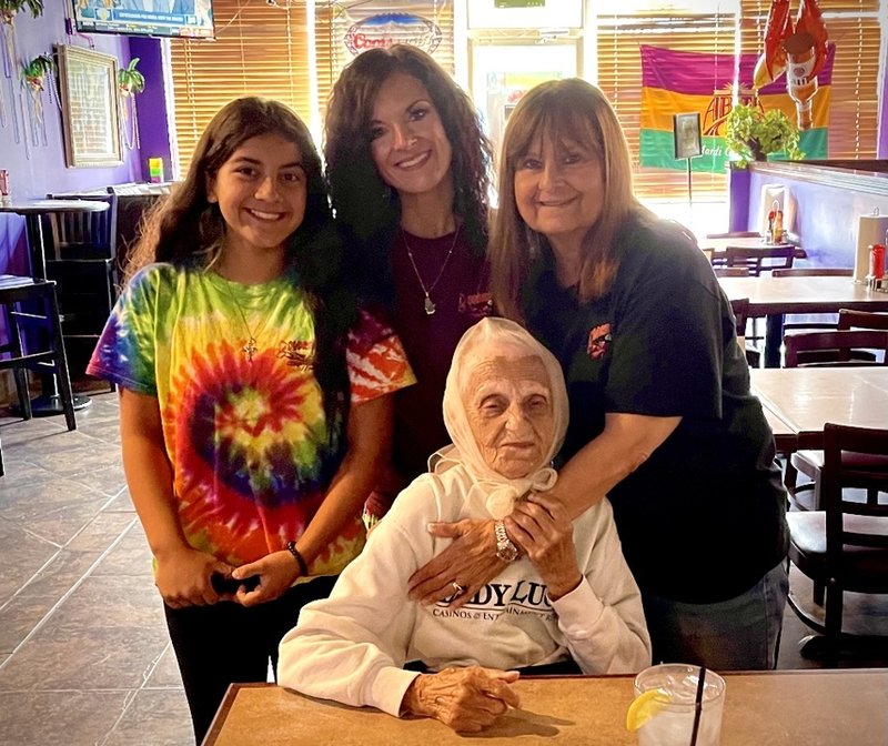 Milka Simonovich - Photo 2