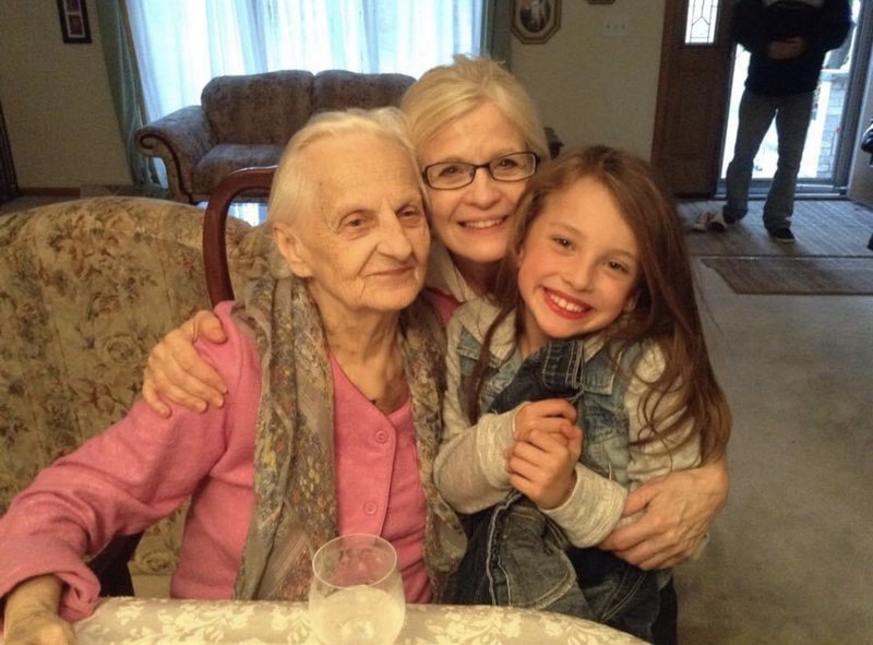 Milka Simonovich - Photo 21