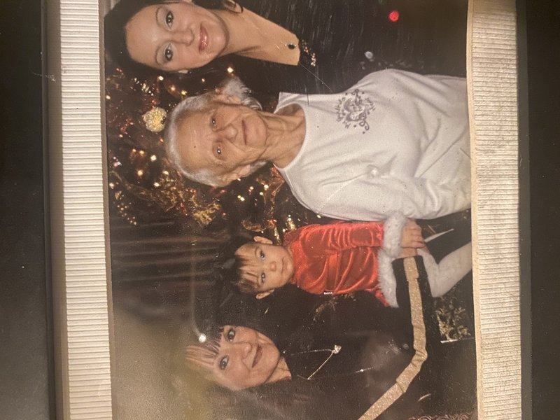 Milka Simonovich - Photo 26