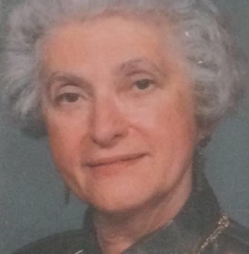 Mary Davis - Photo 2