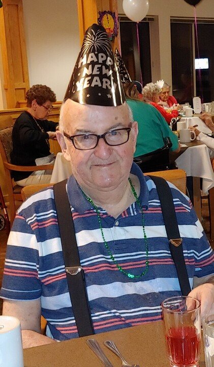 Marlin Lawrence Ruetz - Photo 3