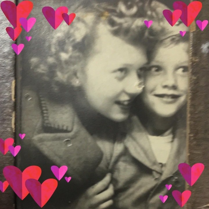 Daniel E Voigt - Photo 5