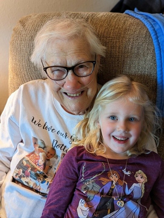 Loretta Katherine Hofmann - Photo 3