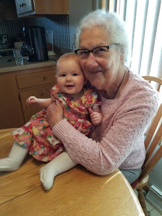 Loretta Katherine Hofmann - Photo 4