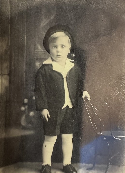 Robert John Anderson - Photo 14