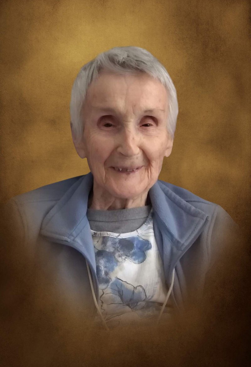 Eileen Ruth Frederking - Photo 2