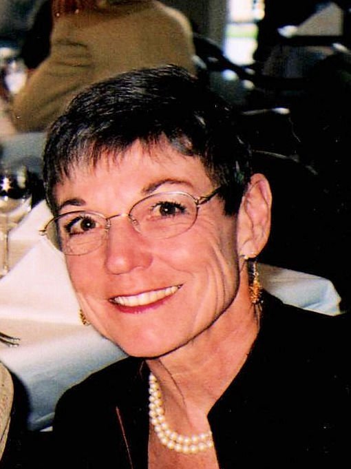 Gail Lois Helfferich