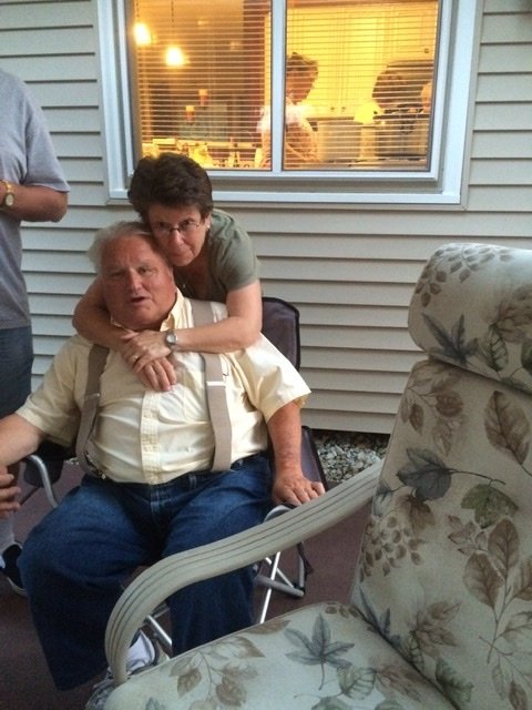 Linda Lee Cepon - Photo 2