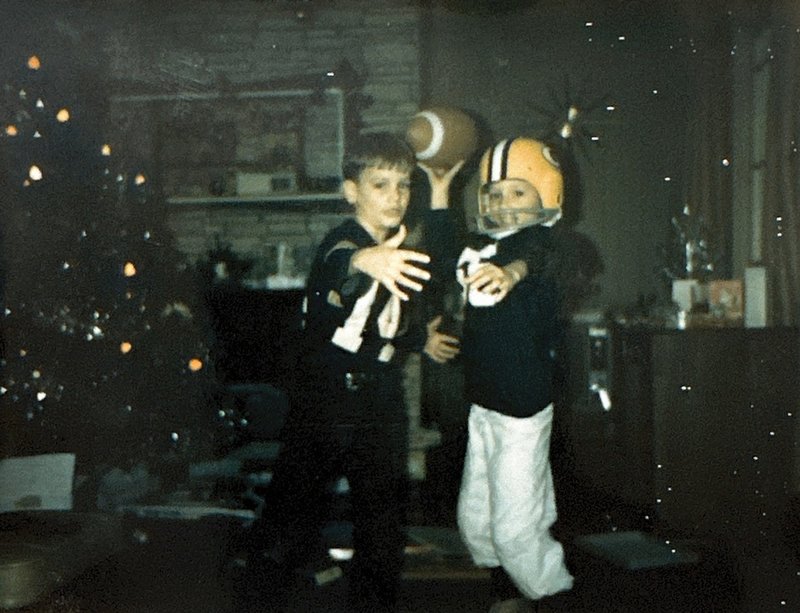 Brian Thomas Davey - Photo 12