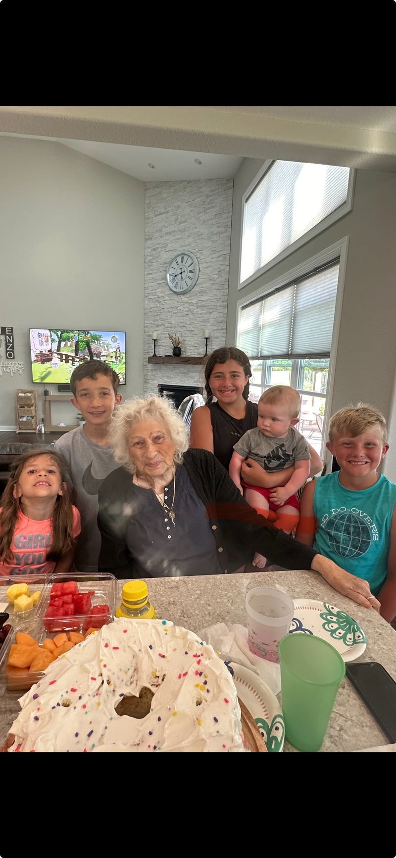 Eleanor Eve Meo - Photo 4