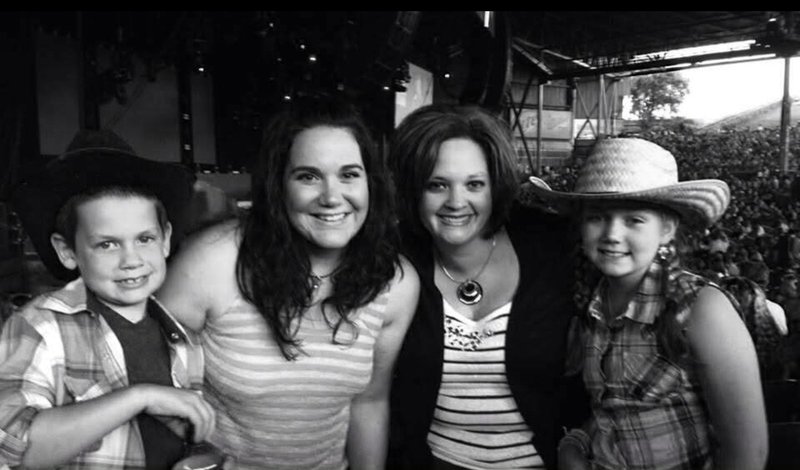 Sara A. Lucci - Photo 19