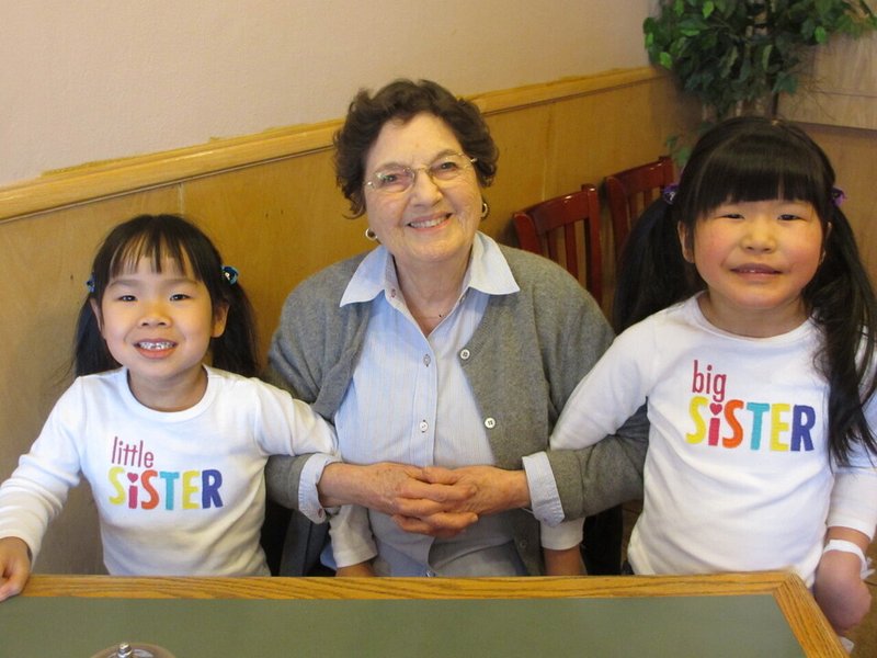 Gina M. Missurelli - Photo 5