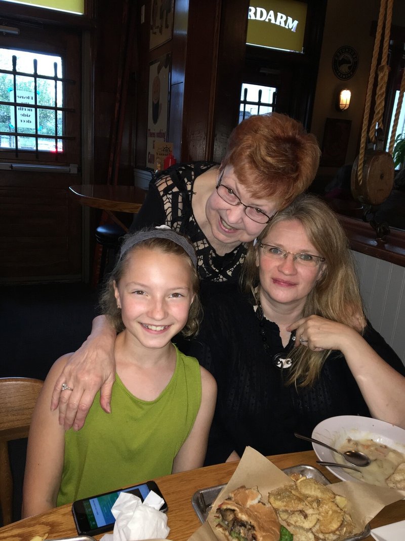 Karen C. Despin - Photo 70