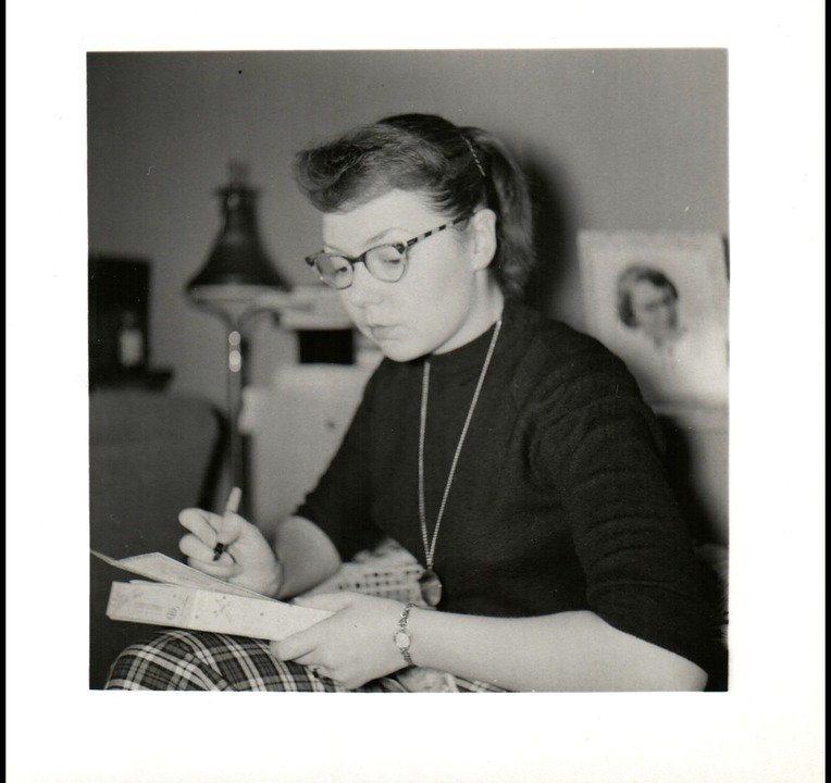 Karen C. Despin - Photo 119