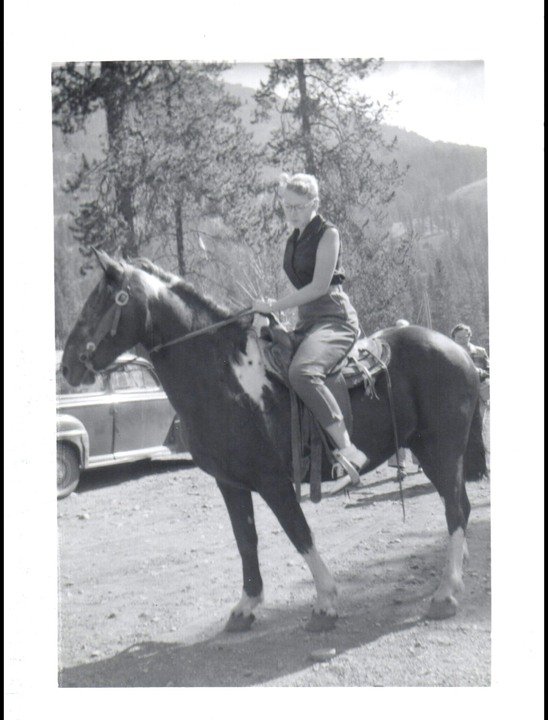 Karen C. Despin - Photo 125